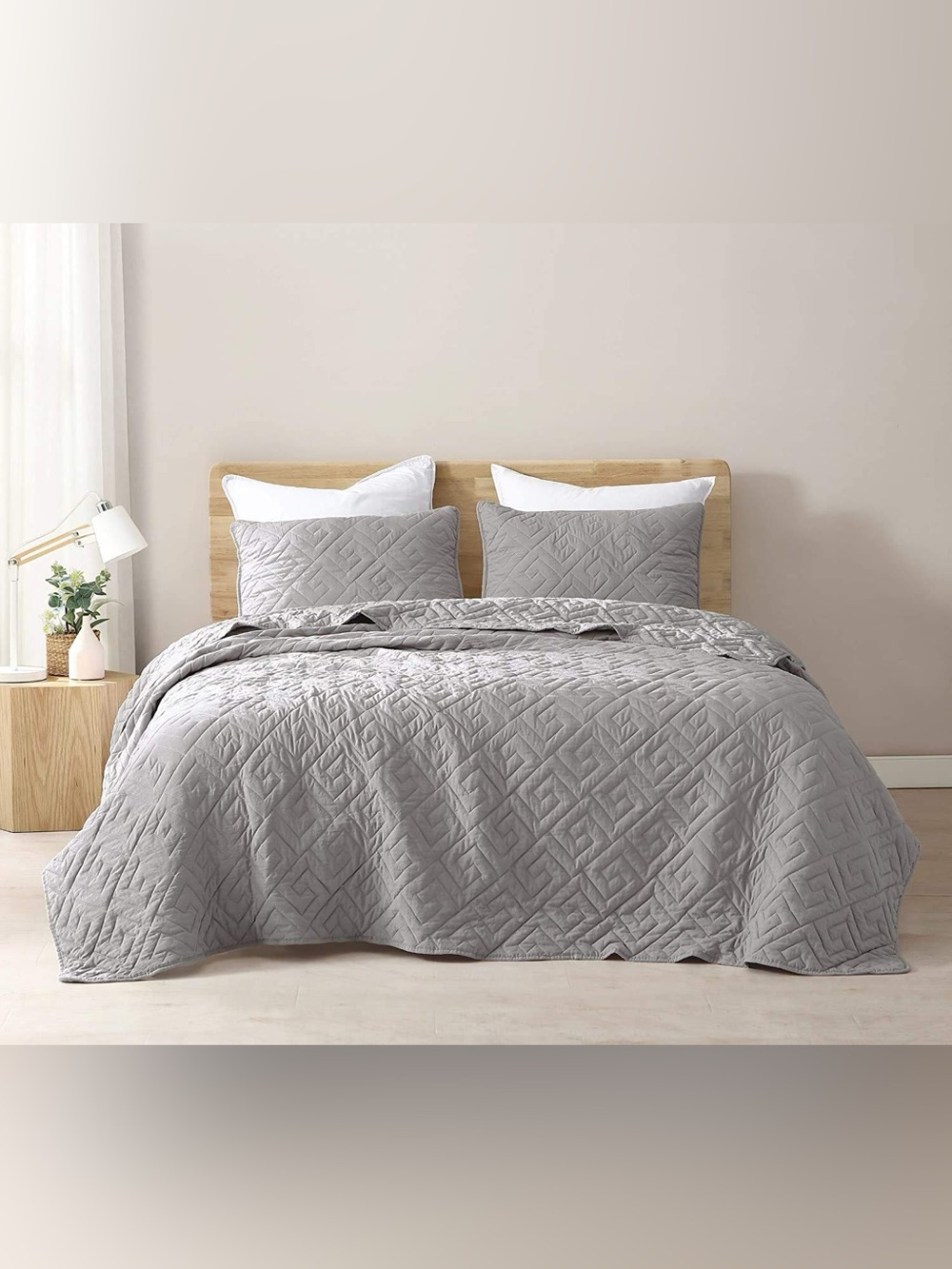 King 3 piece Quilted Bedspread Set in Light Gray - Home Bedding